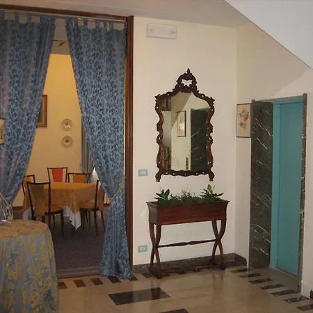 Hotel Broglia 4*