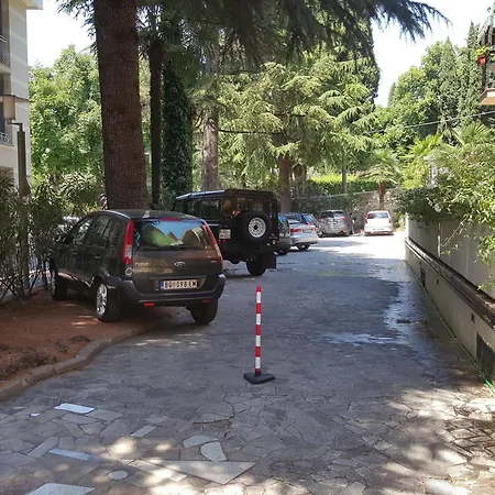 Broglia Hotel