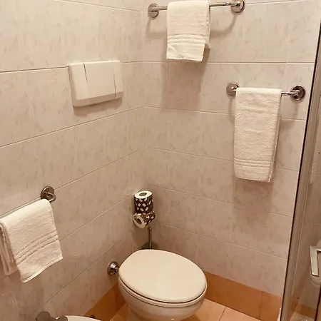 Готель Broglia